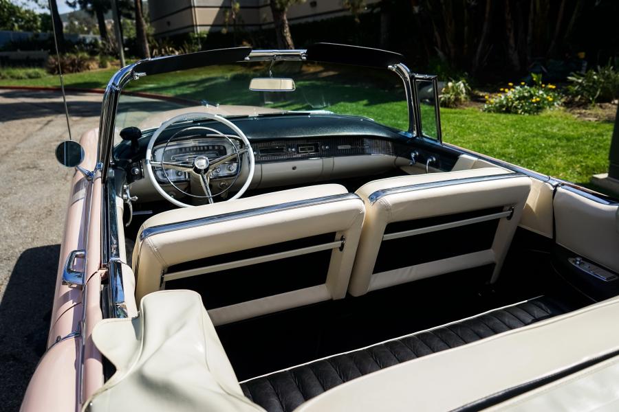 Cadillac Series 62 Convertible (6267) 1956 года  (фото 19 из 52)